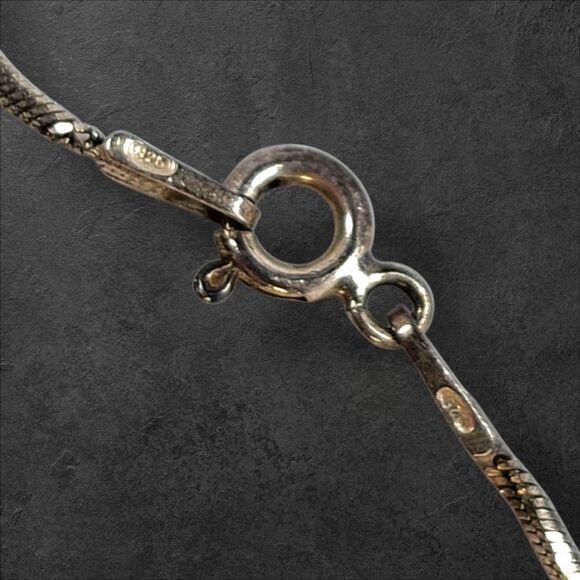 Vintage Sterling Silver Cross Pendant on Italy Snake Chain Necklace 925 Christ - Picture 6 of 7